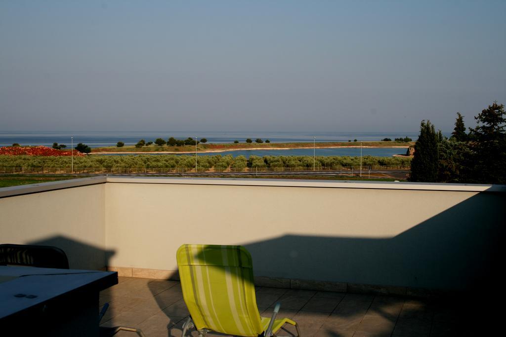 Apartamento Olive Charm Umag Exterior foto
