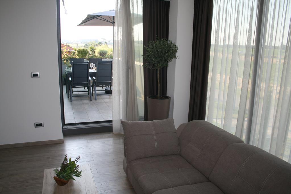 Apartamento Olive Charm Umag Exterior foto